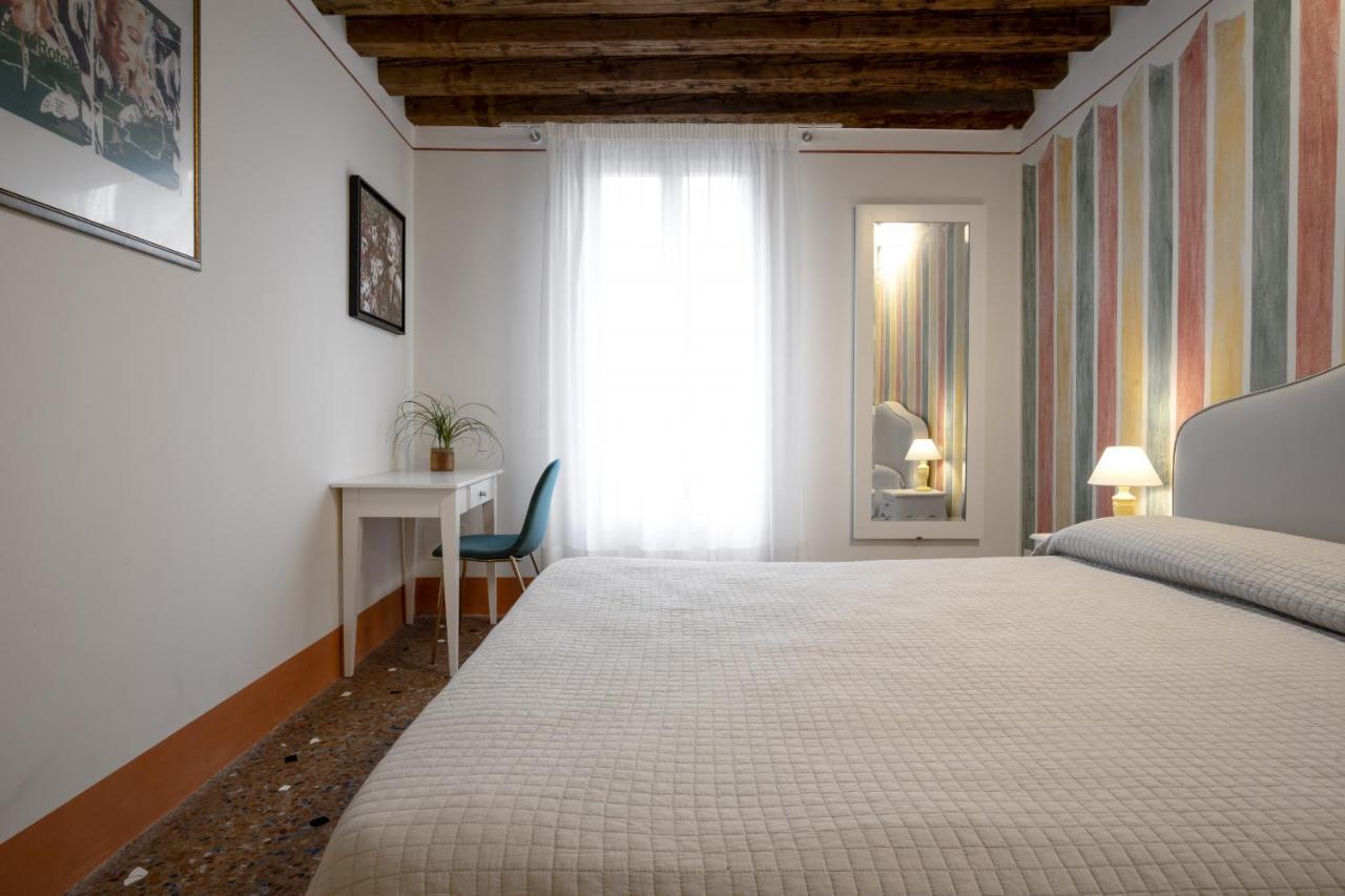 Apartmán Rialto Sant'Aponal Prestige By Wonderful Italy Benátky Exteriér fotografie